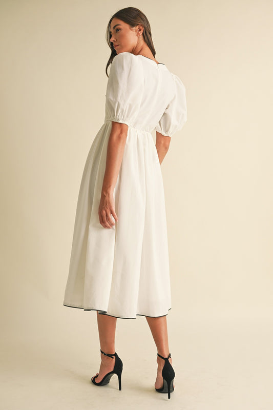 Arc Puff Sleeve Dress